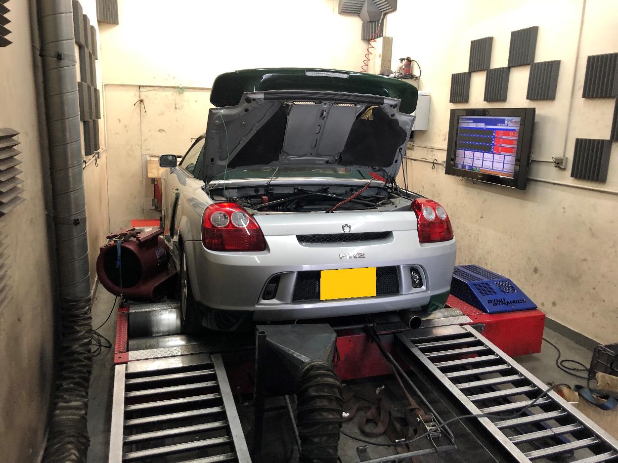 toyota mr2 with unichip on dyno rolling road tuning