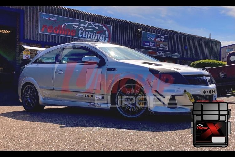 '07 Vauxhall Astra VXR Race Car | Unichip Tuning The Astra VXR was already an amazing feat of engineering prior to any form of modification or Unichip installation. Find out how we got on with our latest installation...